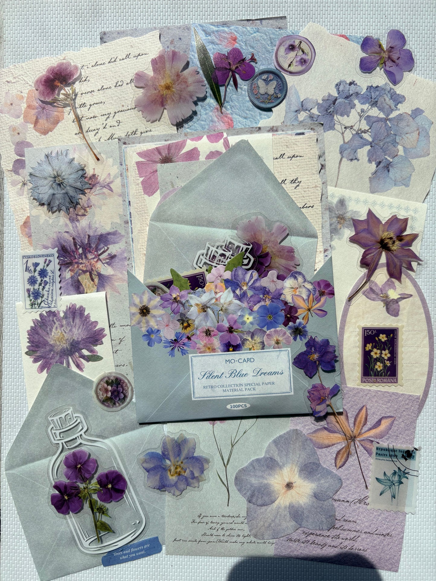 100 pieces collection of material paper and stickers