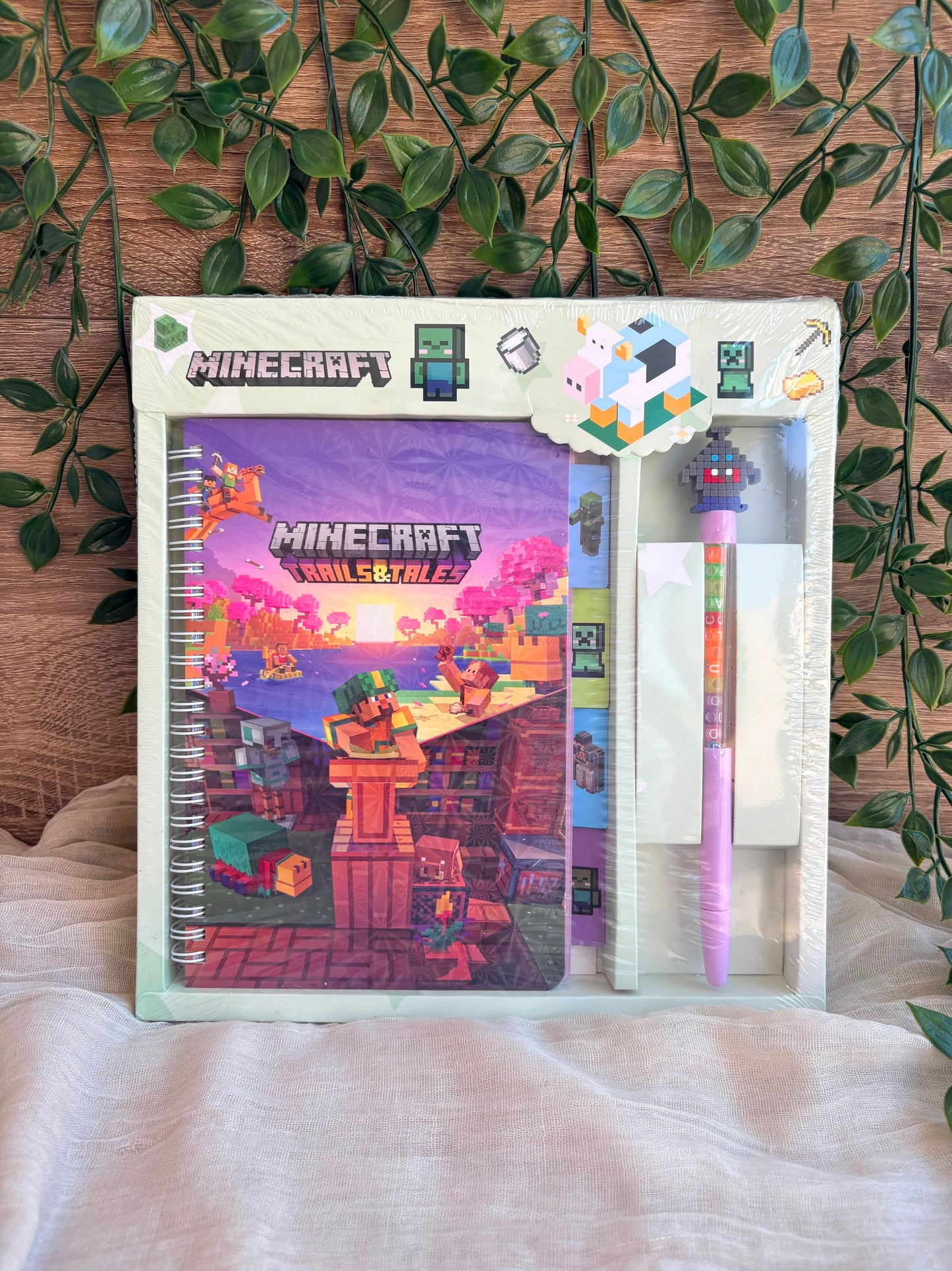 Minecraft Notebook and Pen Set
