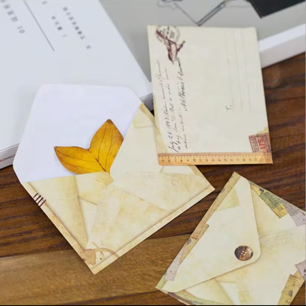 Mini vintage envelops