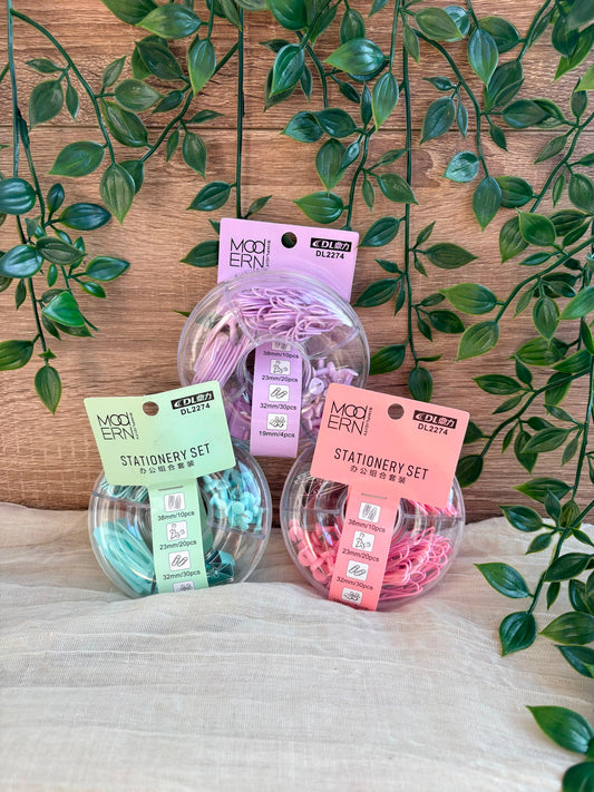 Pins and clips Set